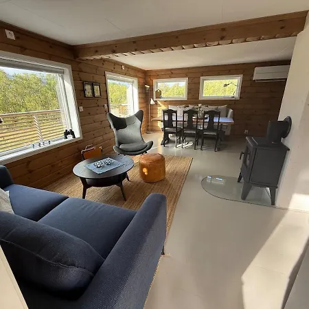 With Sauna And Aurora Views Дом отдыха Karlsoy