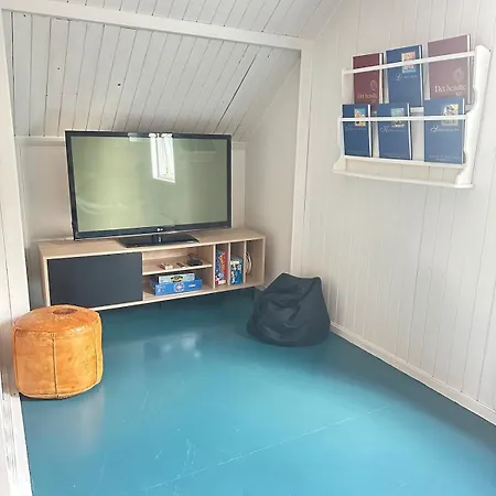 Дом отдыха With Sauna And Aurora Views